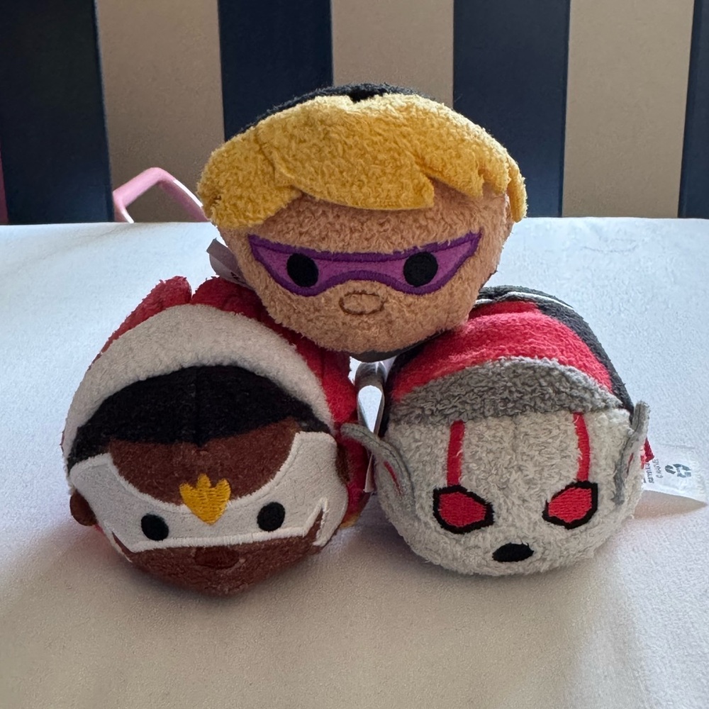 Disney & Marvel Tsum Tsum Mini Plush Avengers Bunde